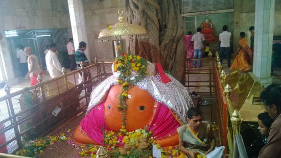 Shri Ganesh Mandir Tekdi